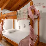 Nyaraló Little Karafillias Chalki House Hálki