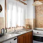 Little Karafillias Chalki House *