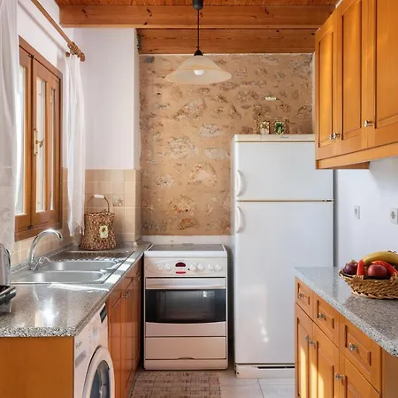 Little Karafillias Chalki House